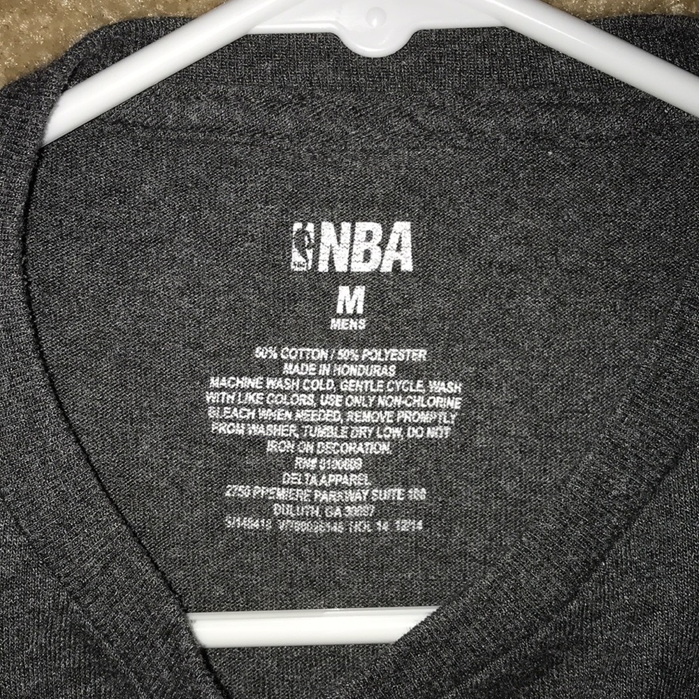 NBA Trail Blazers T-shirt - Picture 2 of 2